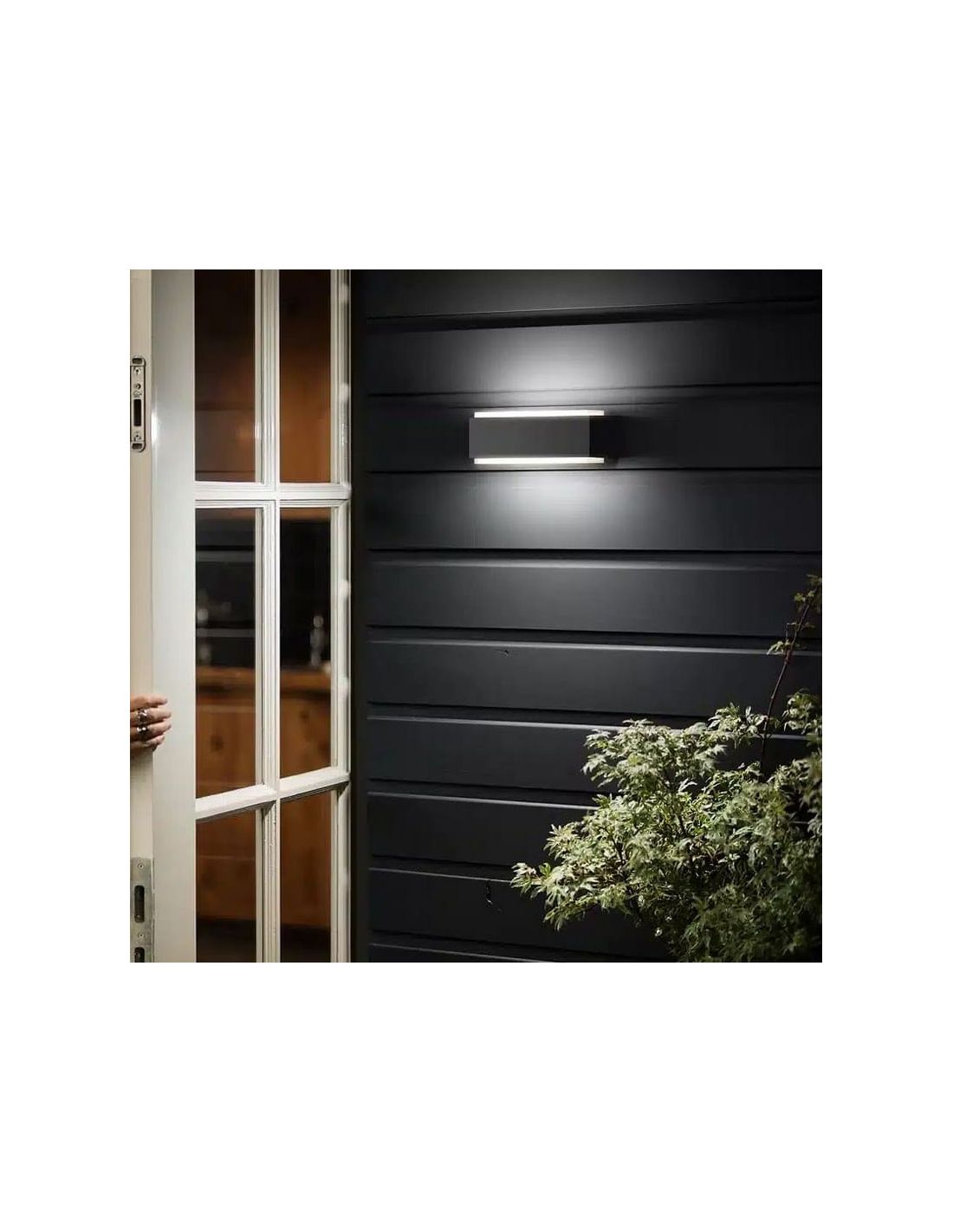 Arandela LED Para Exterior STRATOSPHERE 3 8W 2700K Ultra Efficient