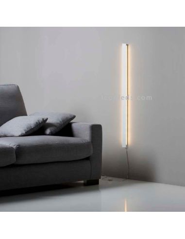 Lámpara LED de pared vertical alargada Manolo Olè by FM