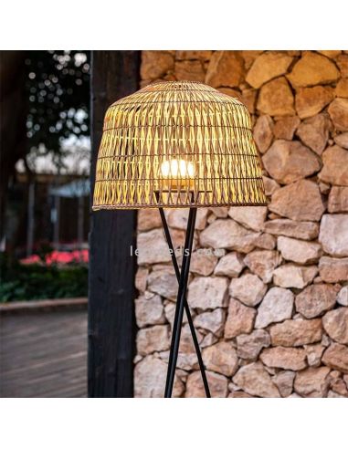 Lámpara de pie exterior Amalfi LED ratán con mando New Garden